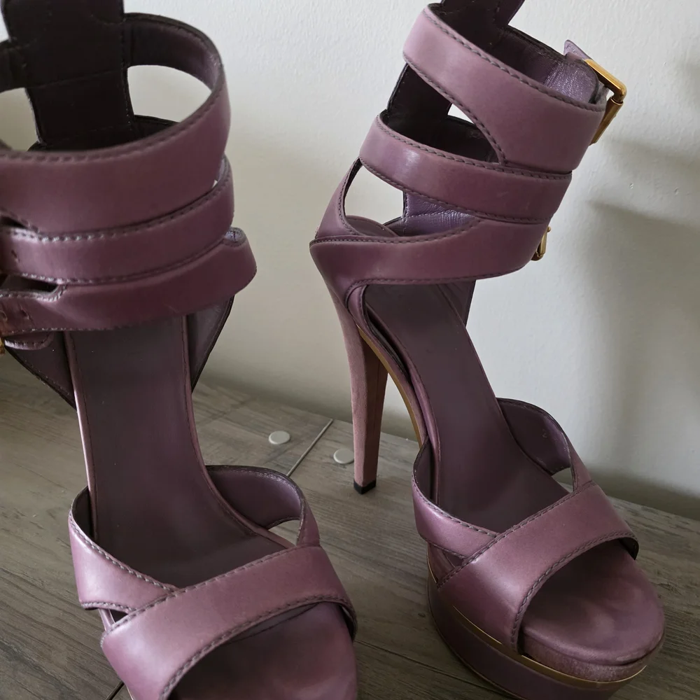 Gucci Purple Strappy Platform Heels - Picture 5 of 5